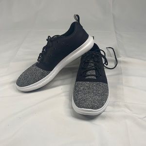 Brand new under armour charge sneakers